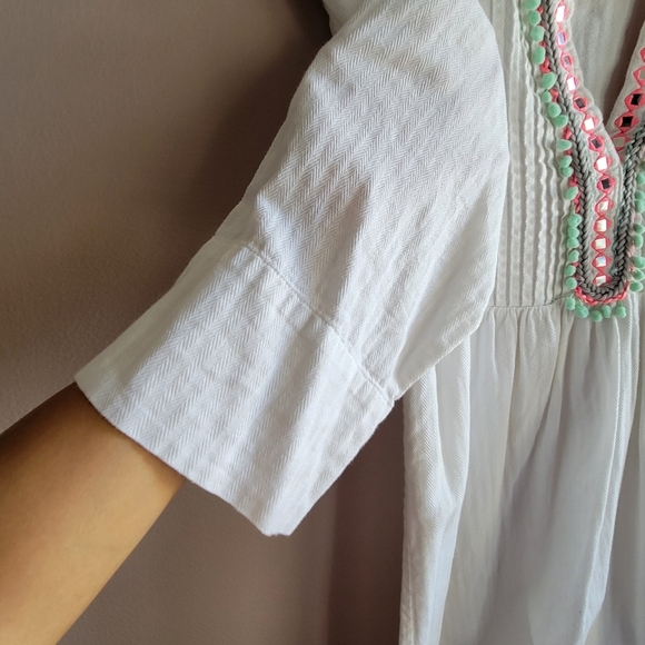 Embroidered Women’s NVELOP Embellished Cover Up- Small Indian Tunic White 3/4" - Picture 6 of 11
